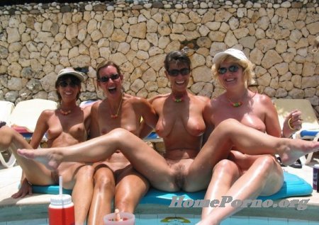 Фото девушек с нудистских пляжей