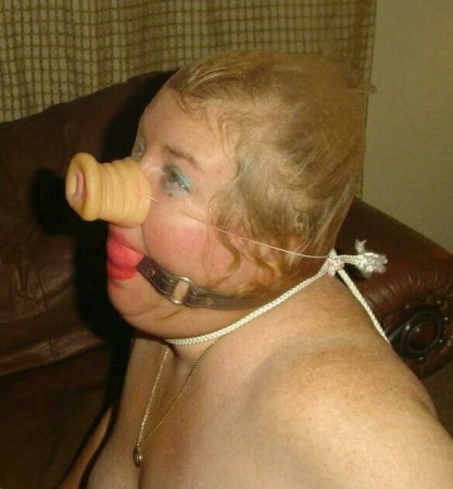 толстая шлюха Кристина (бдсм)