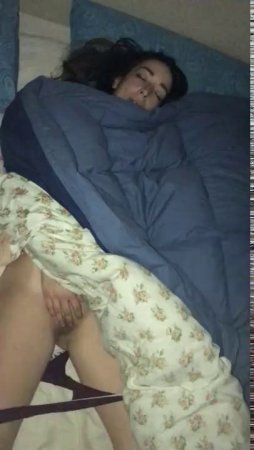 Пьяная жена спит после корпоратива