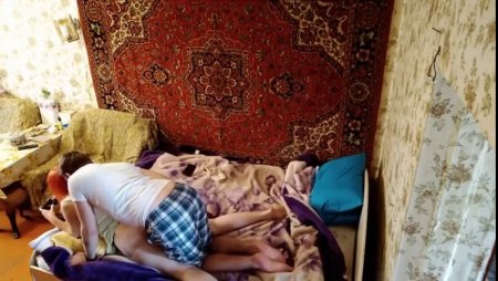 установил камеру и трахнул сестру порно видео