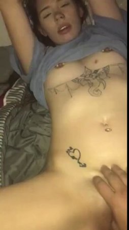 Съемка от первого лица жесткий трах татуированной девушки с пирсингом