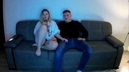 Скрытая камера тайком записала секс подруги и парня